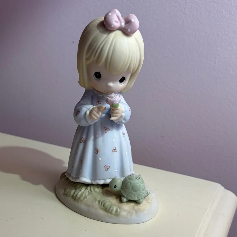 Precious Moments Pastel Figurine Shelf Set